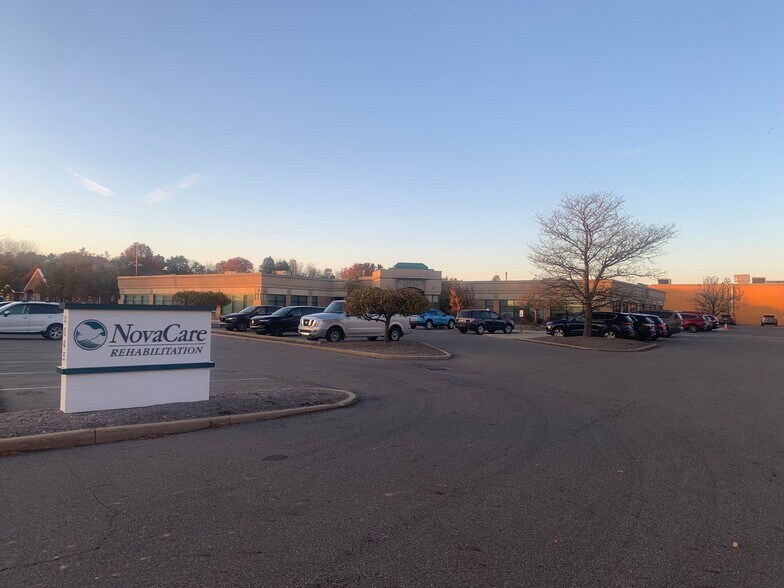 More Photos Of 4645 Belpar St NW, Canton Medical For Lease