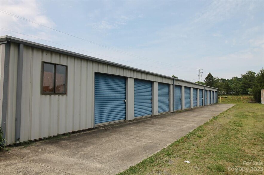 More Photos Of 201 White Jenkins Rd, Bessemer City Self Storage For Sale