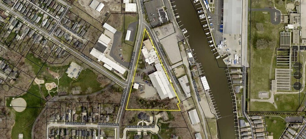 More Photos Of 521 Langley Ave, Saint Joseph Industrial For Sale