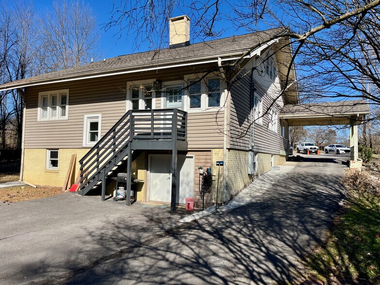 More Photos Of 4105 Central Avenue Pike, Knoxville Office For Lease