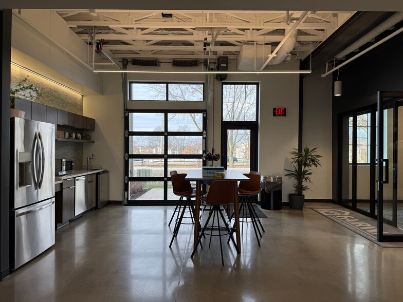 More Photos Of 8911 Technology Dr, Fishers Office For Lease