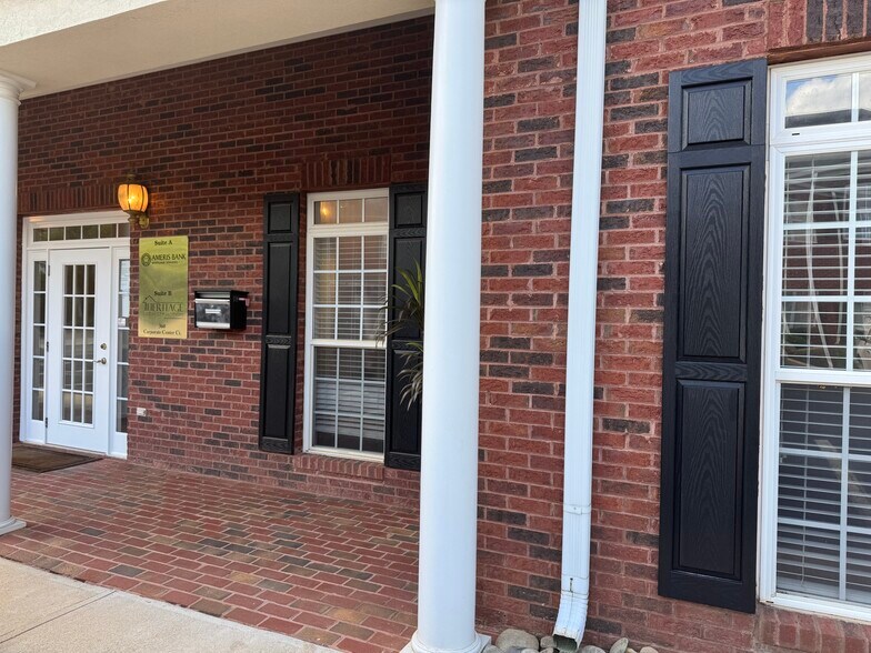 More Photos Of 360 Corporate Center Ct, Stockbridge Office For Lease