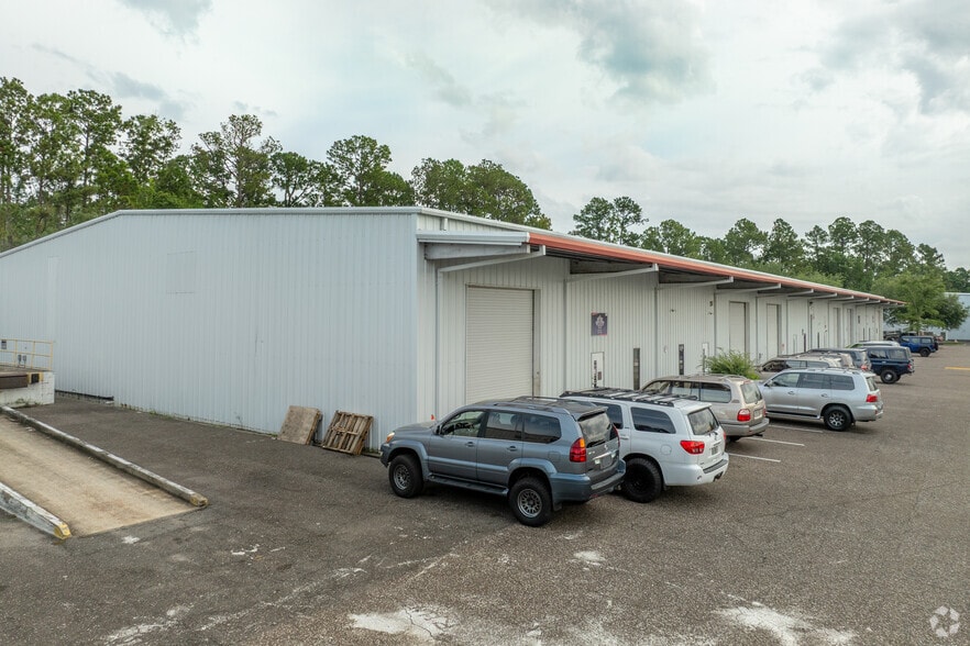 More Photos Of 14476 Duval Pl W, Jacksonville Unknown For Lease