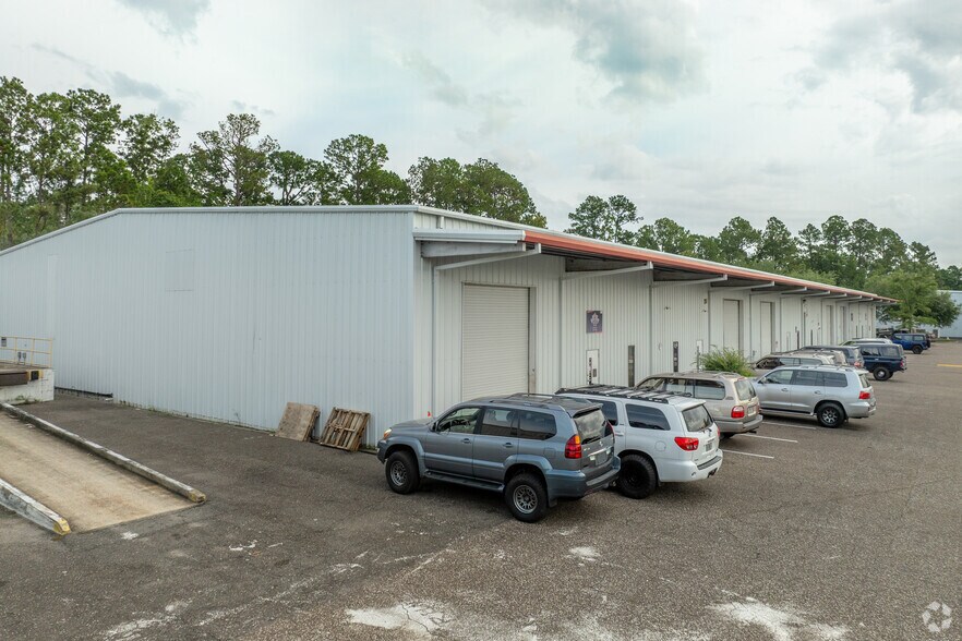 More Photos Of 14476 Duval Pl W, Jacksonville Unknown For Lease