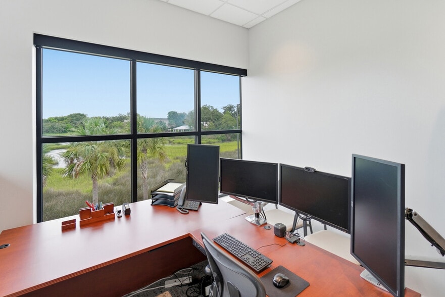 More Photos Of 1650 US Highway 1 S, Saint Augustine Office For Lease