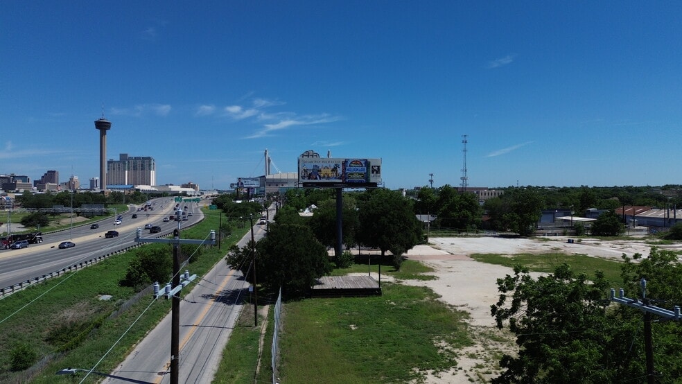 Primary Photo Of 1010 Hoefgen Avenue, San Antonio Land For Sale