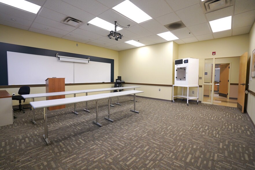 More Photos Of 1905 S Haggerty Rd, Canton Office For Lease