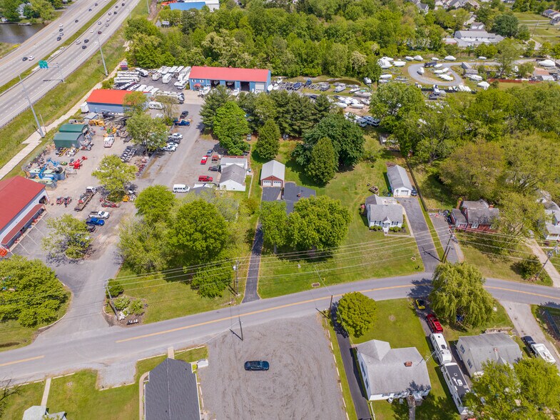 More Photos Of 121 Rental Ln, Grasonville Light Distribution For Lease