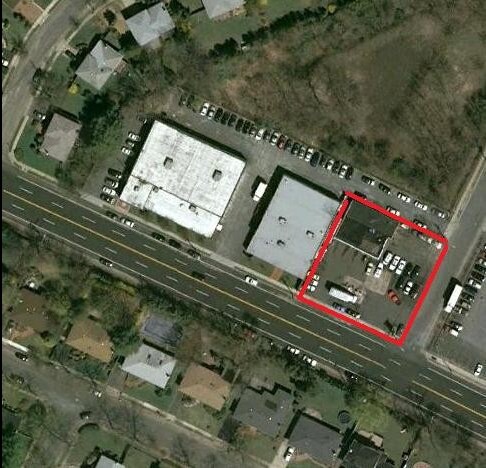 More Photos Of 215 Robbins Ln, Syosset Service Station For Sale