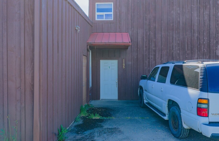 More Photos Of 1195 Newmark Ave, Coos Bay Storefront Retail Residential For Sale