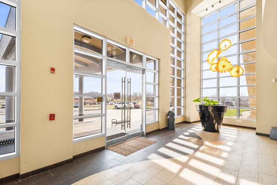 More Photos Of 200 City Hill Dr, London Medical For Sale