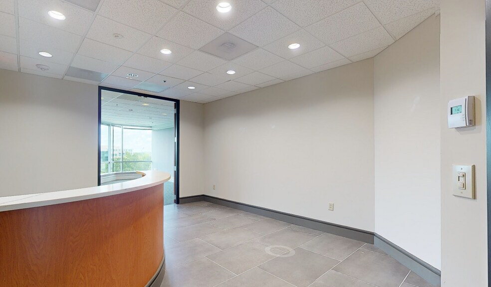 Primary Photo Of 15720 Brixham Hill Ave, Charlotte Office For Lease