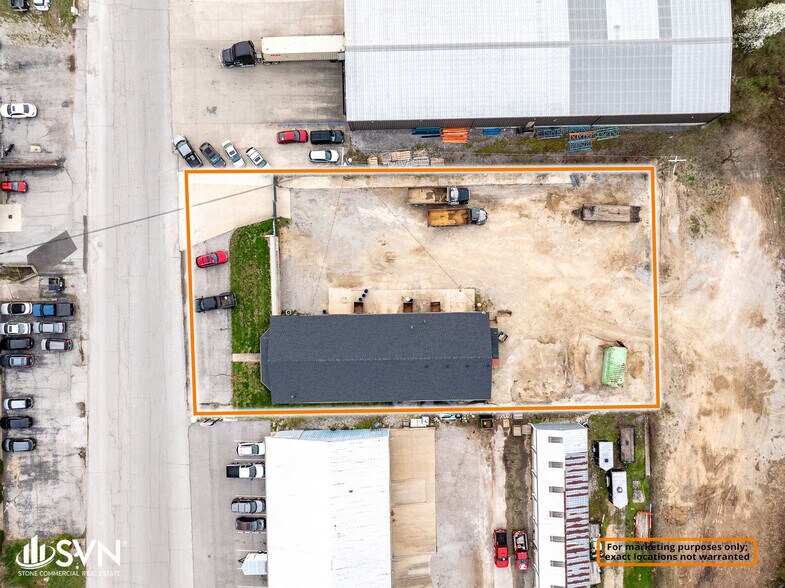 More Photos Of 220 Industry Pky, Nicholasville Warehouse For Sale
