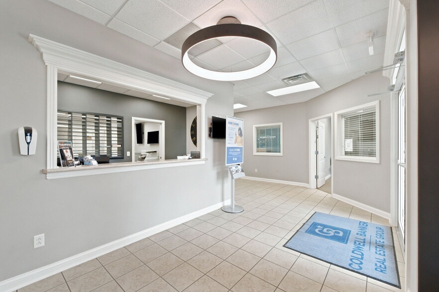 More Photos Of 9109 Stellhorn Crossing Blvd, Fort Wayne Office For Lease