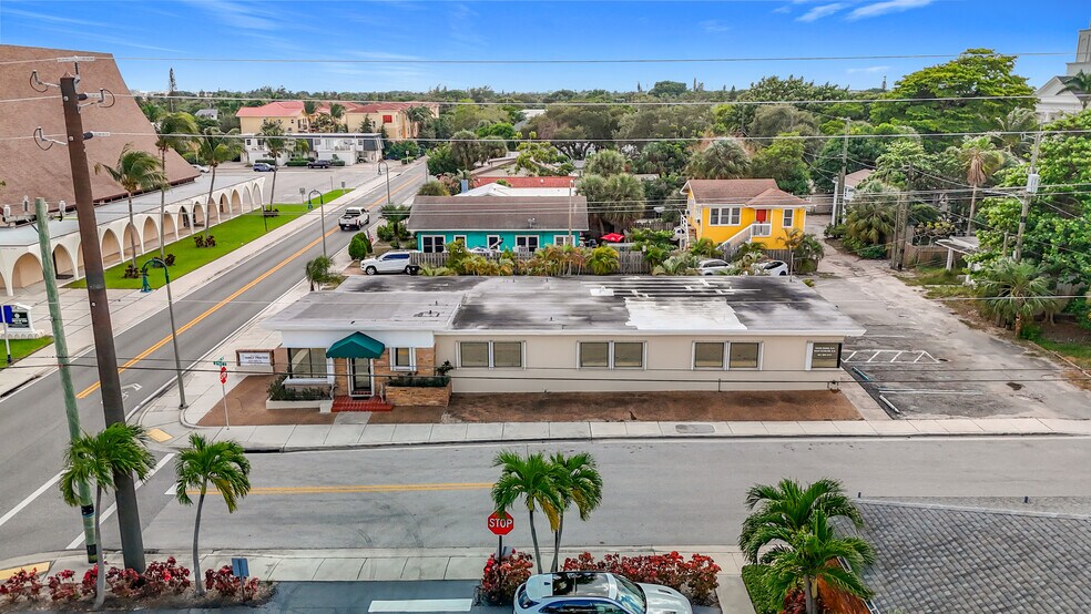 More Photos Of 101 S Federal Hwy, Lake Worth Medical For Sale