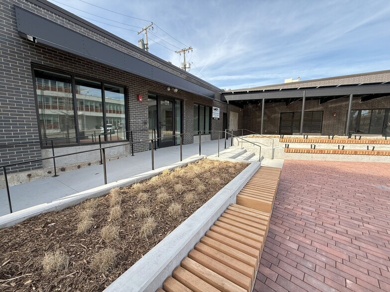 More Photos Of 1718 Baltimore Ave, Kansas City Storefront Retail Office For Lease