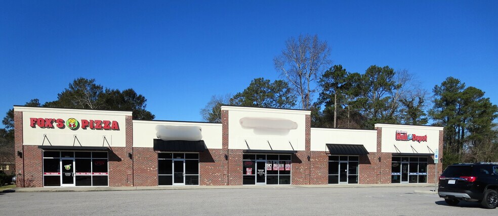 More Photos Of 3935-3943 Dunn Rd, Fayetteville Storefront Retail Office For Lease