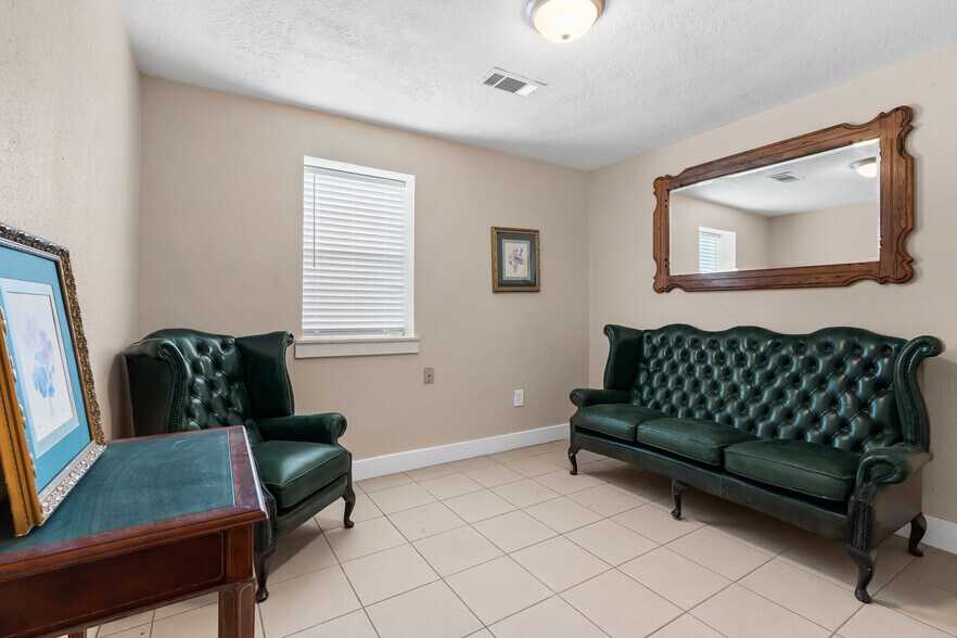 More Photos Of 2692 Highway 105 W, Navasota Specialty For Sale