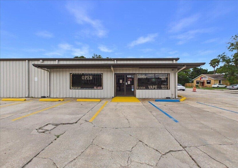 Primary Photo Of 600 Reid St, Palatka Freestanding For Sale