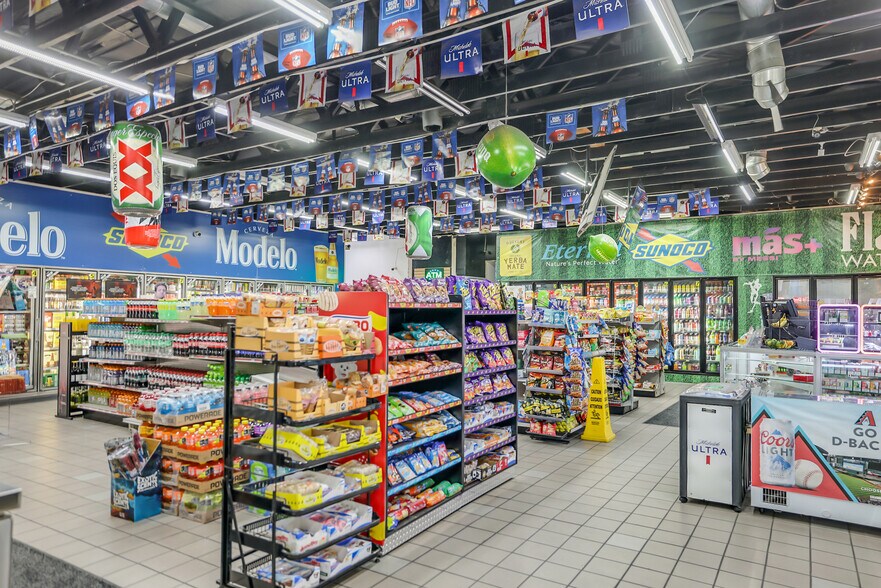 More Photos Of 1033 N 24th Pl, Phoenix Service Station For Sale