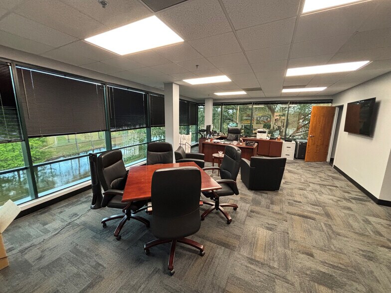 More Photos Of 6440 Southpoint Pky, Jacksonville Office For Lease