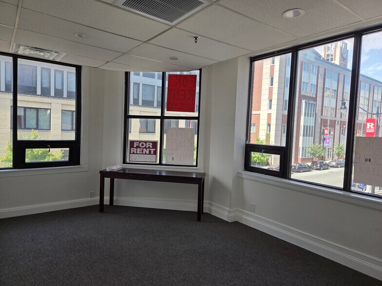 More Photos Of 144 Washington St, Newark Storefront Retail Office For Lease