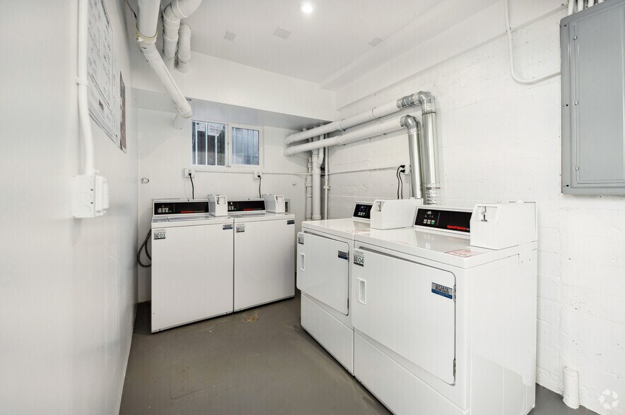 More Photos Of 2025 W 3rd St, Los Angeles Hotel For Lease