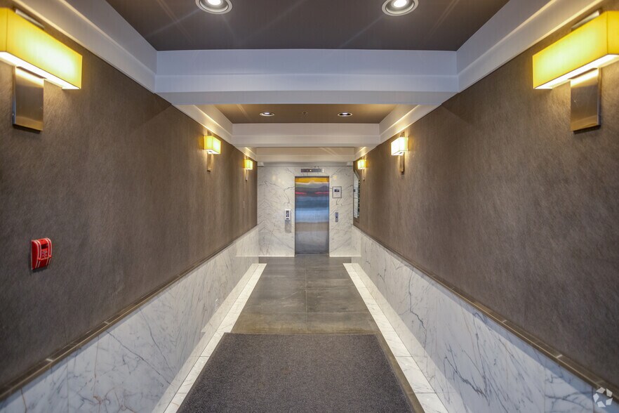 More Photos Of 210 W Broadway, Vancouver Office For Lease