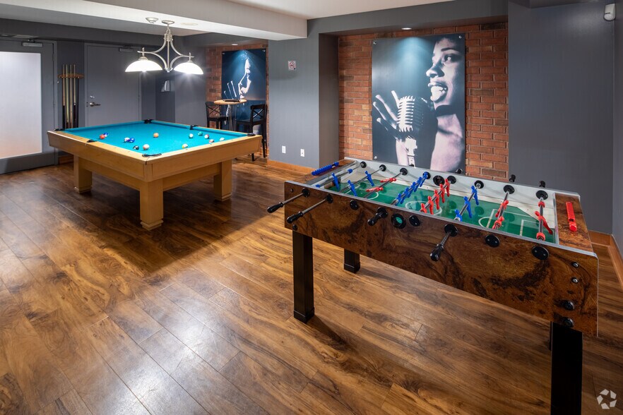 More Photos Of 167 Church St, Toronto Apartments For Lease