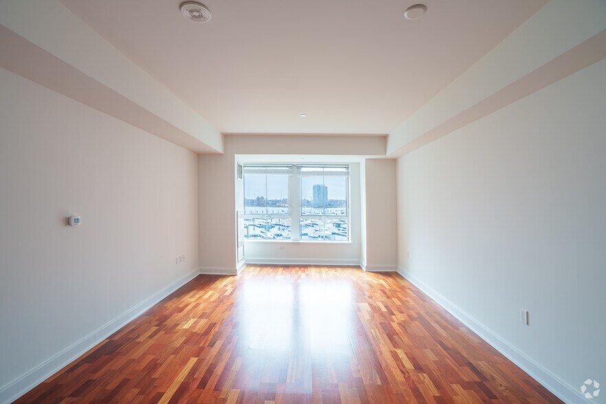 More Photos Of 250 1st Ave, Charlestown Apartments For Lease