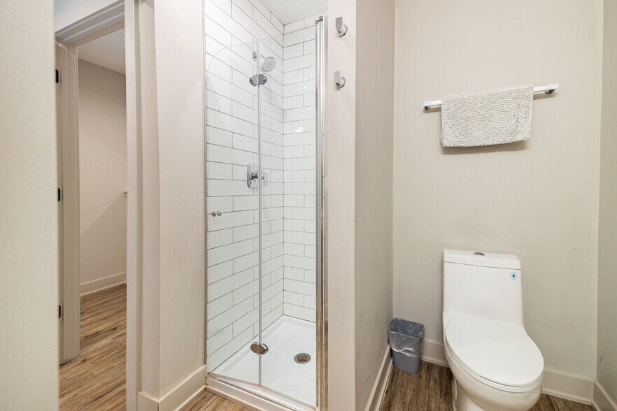 More Photos Of 830 Henry St, Ann Arbor Apartments For Sale