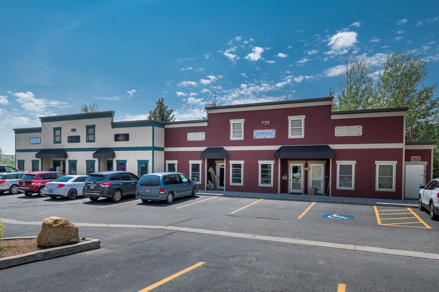 Primary Photo Of 735 N Main St, Bellevue Office For Sale