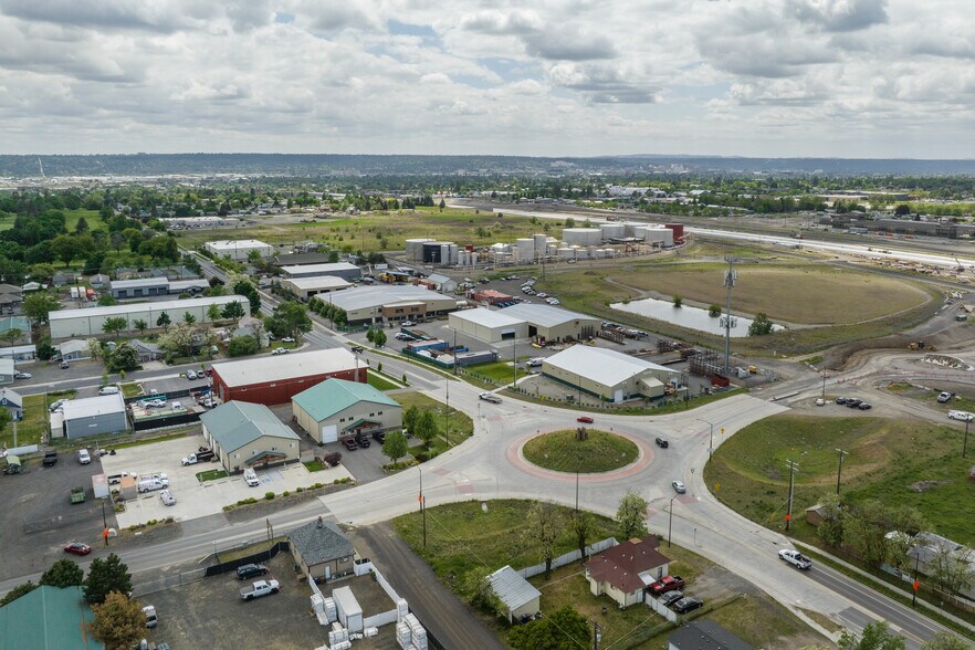 More Photos Of 3606 E Wellesley Ave, Spokane Service For Lease