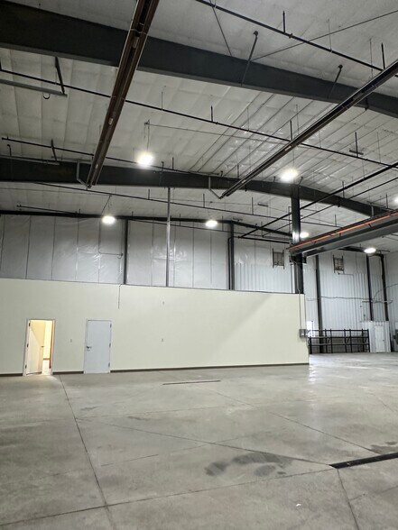 More Photos Of 6224 Tonkawa Trl, Casper Warehouse For Lease