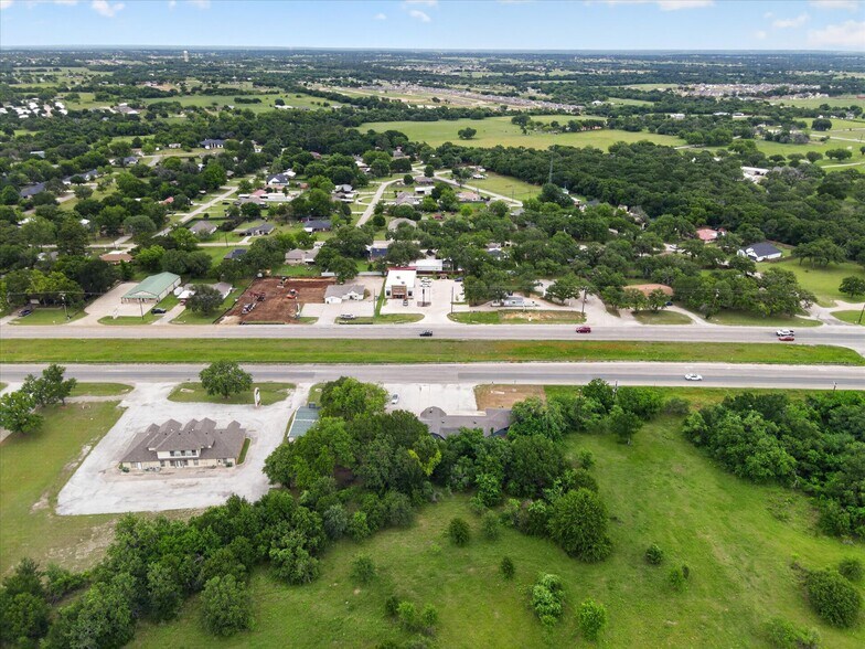 More Photos Of 936 E Highway 199, Springtown Freestanding For Sale