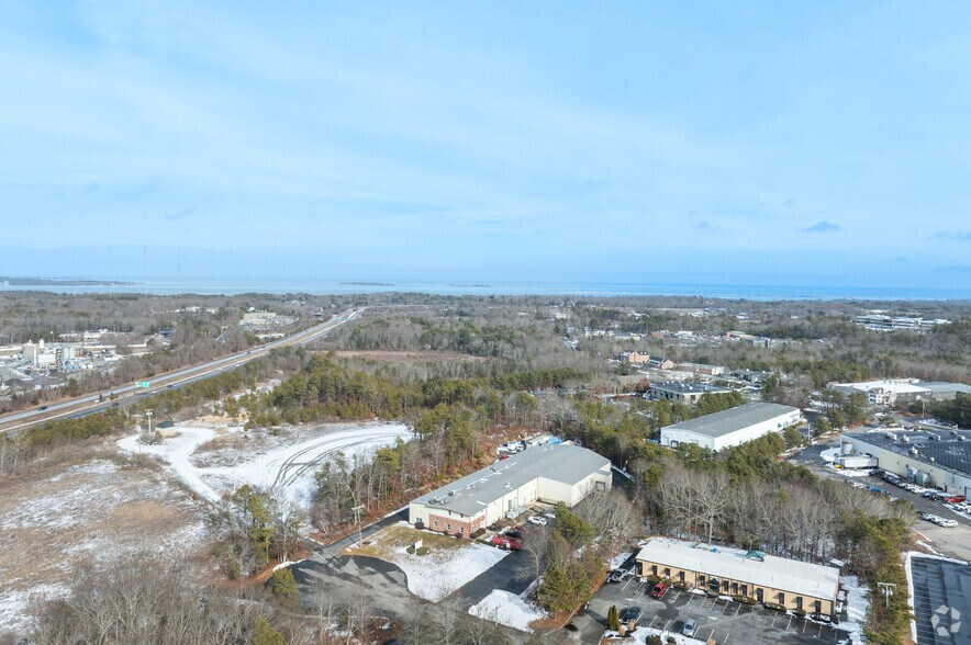 More Photos Of 19 Richards Rd, Plymouth Warehouse For Lease