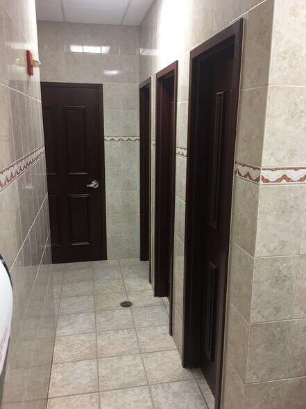 More Photos Of 12401-12555 Orange Dr, Fort Lauderdale Office For Lease