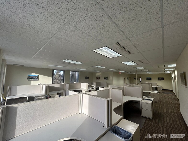 More Photos Of 13500-13550 Falling Water Rd, Strongsville Office For Sale