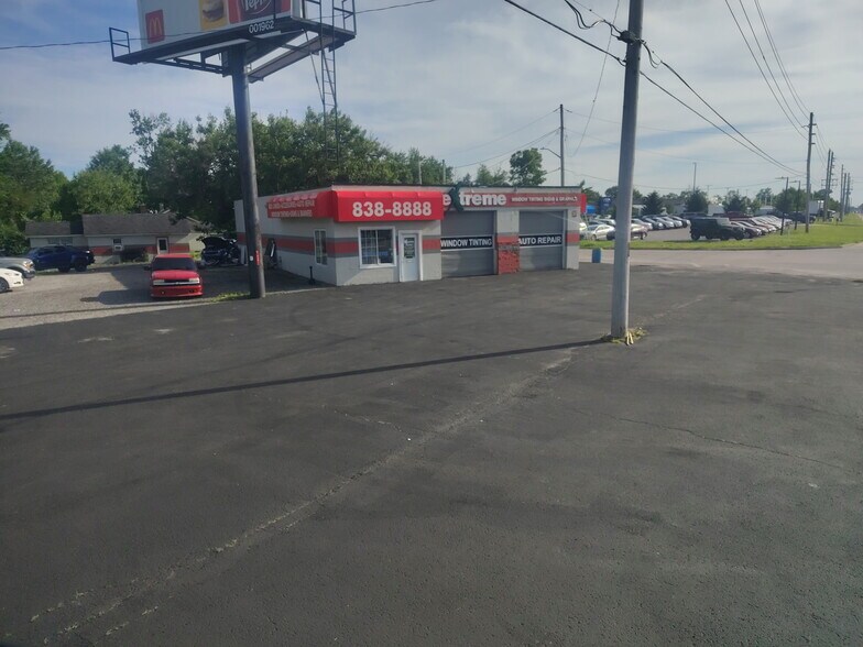 More Photos Of 2907 E Main St, Plainfield Auto Repair For Sale