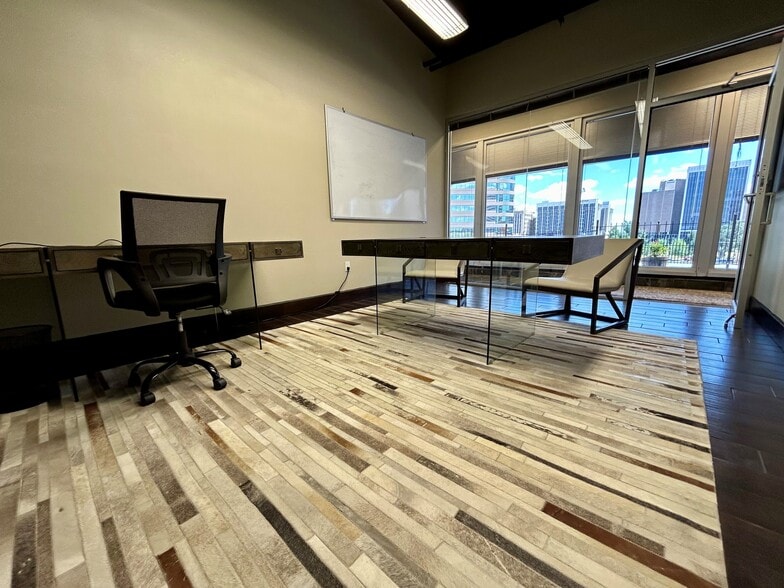 More Photos Of 200 W Illinois Ave, Midland Office For Lease