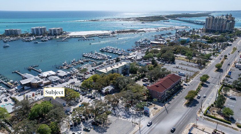 More Photos Of 302 Harbor Blvd, Destin Restaurant For Lease