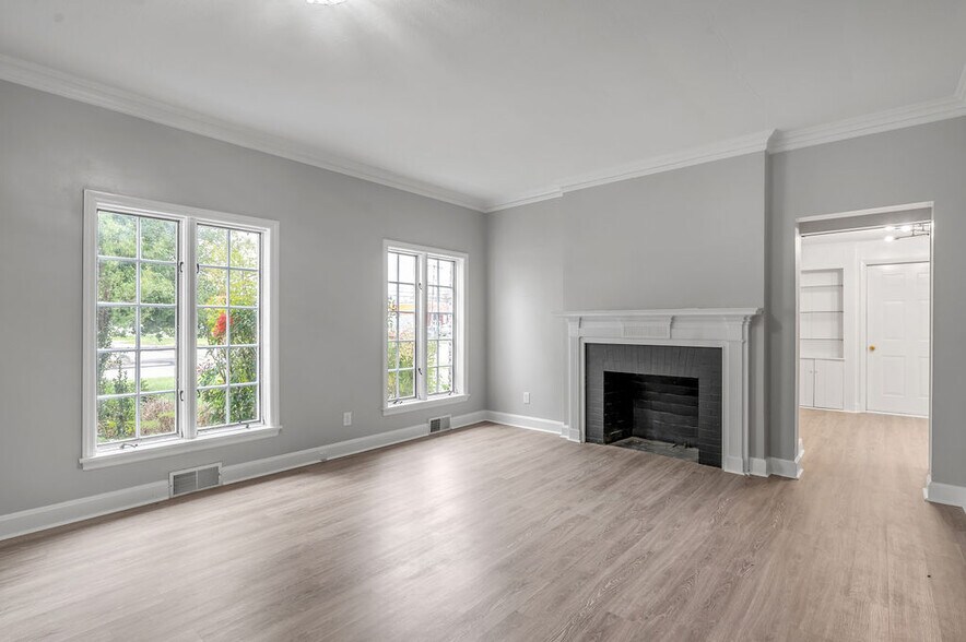 More Photos Of 454 Big Hill Ave, Richmond Office Residential For Sale