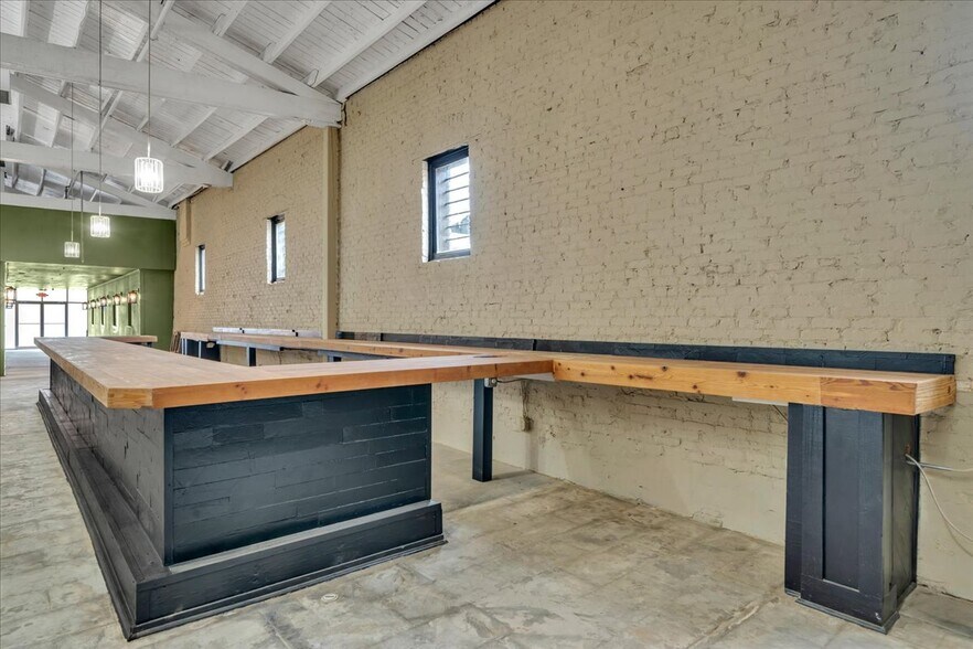 More Photos Of 519 Plum St, Macon-Bibb General Retail For Sale
