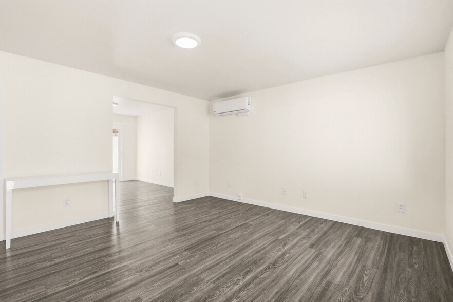 More Photos Of 6752-6770 Solita Ave, San Diego Apartments For Sale
