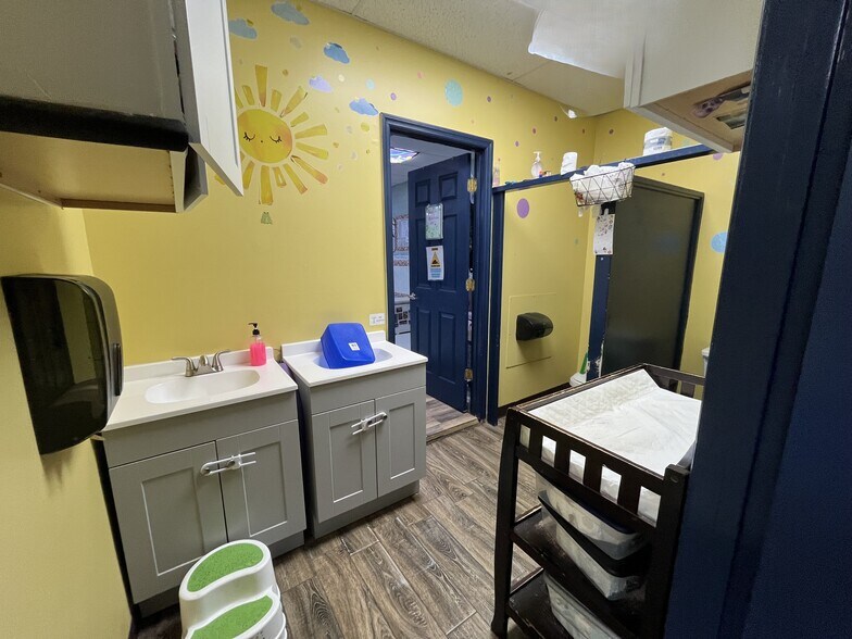 More Photos Of 2707 Idamor Dr, Charleston Daycare Center For Sale