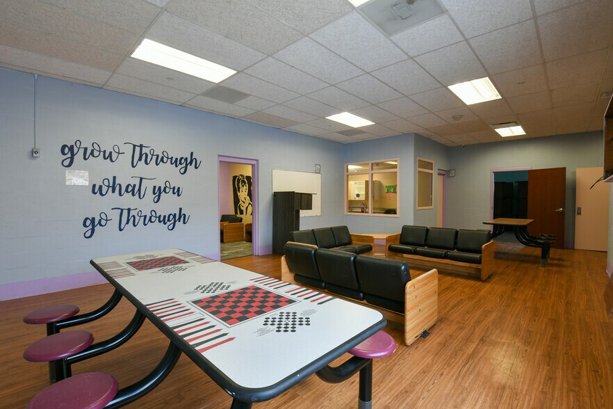 More Photos Of 765 Pierce Dr, Columbus Hospital For Sale