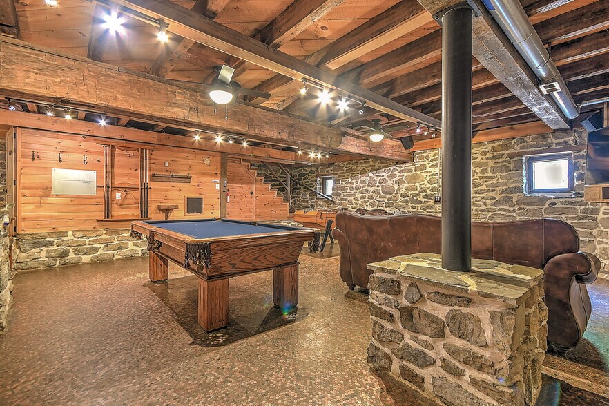 More Photos Of 715 Carson Creek Rd, Limestone Specialty For Sale