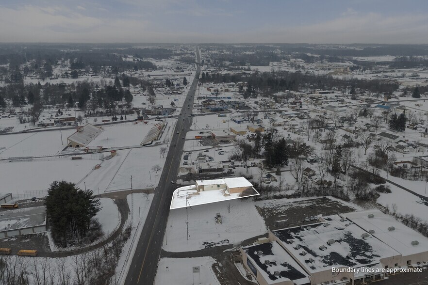 More Photos Of 922 W Fourth St, Mansfield Warehouse For Lease