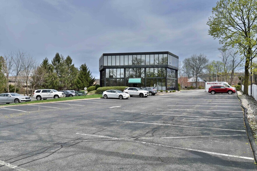 More Photos Of 545 Island Rd, Ramsey Medical For Lease