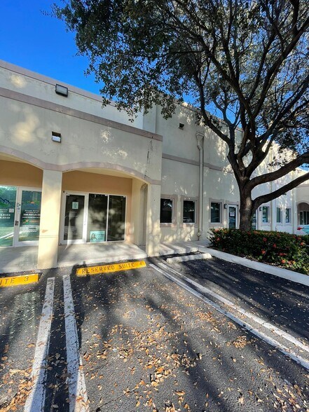 More Photos Of 5951 NW 173rd Dr, Miami Medical For Sale